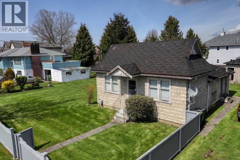 5211 Maple Road, Richmond