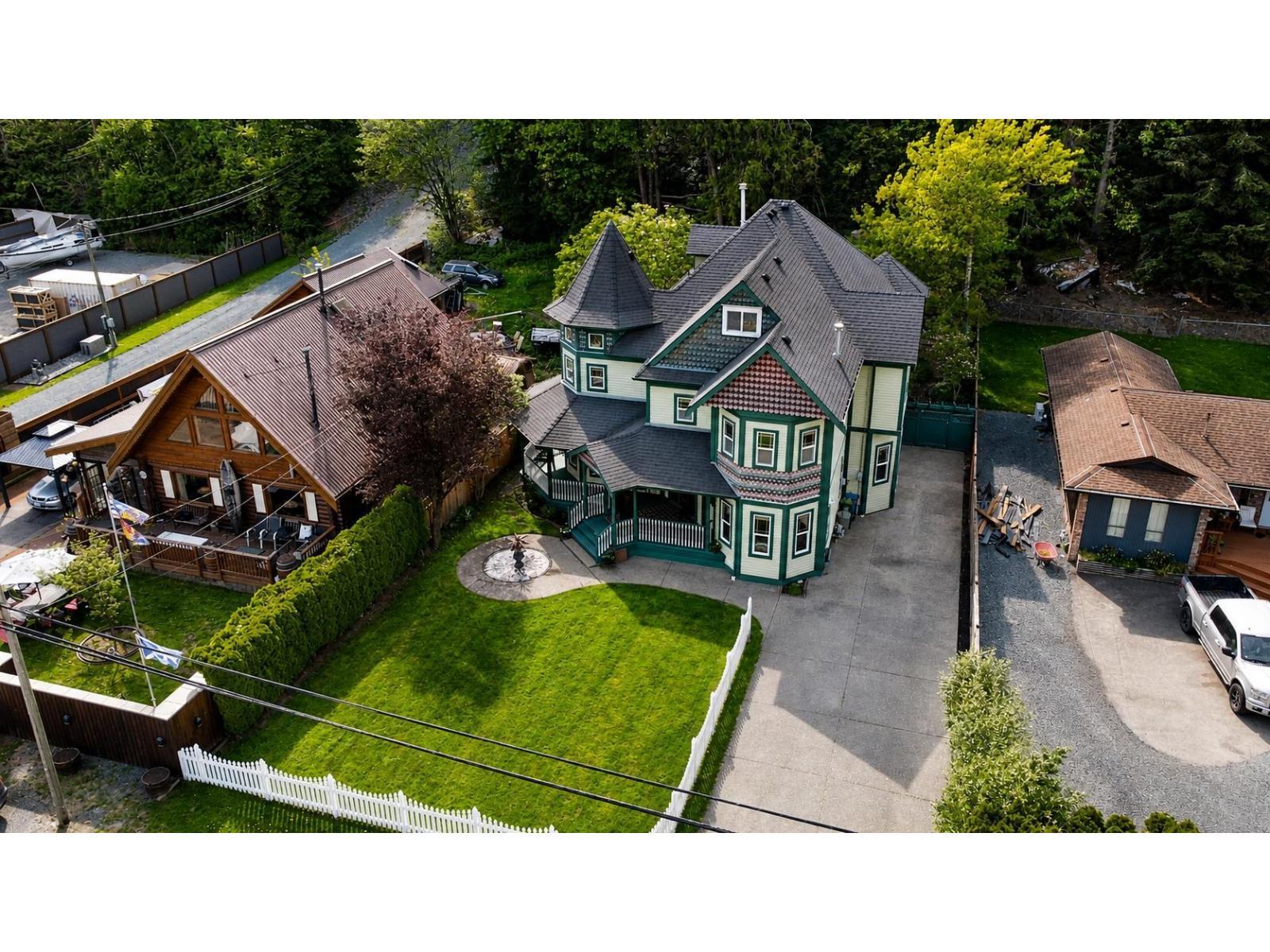 864 Hot Springs Road, Harrison Hot Springs