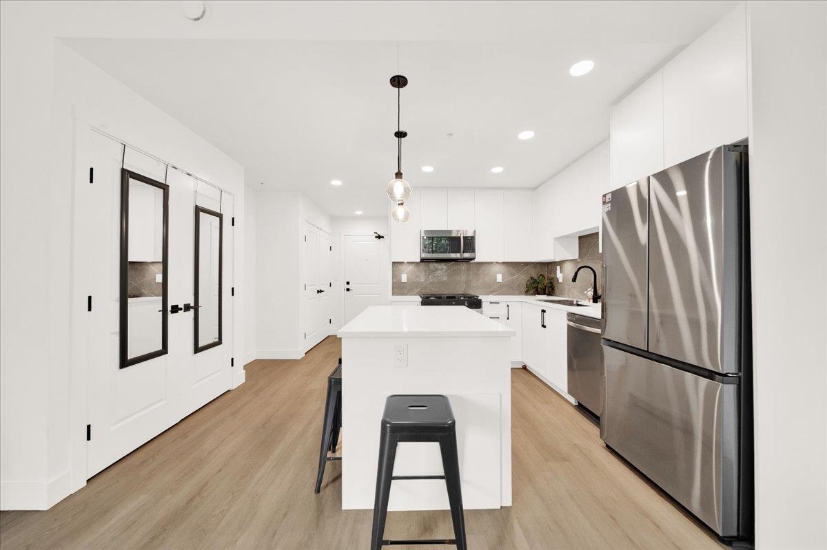 309 3528 146A Street, Surrey