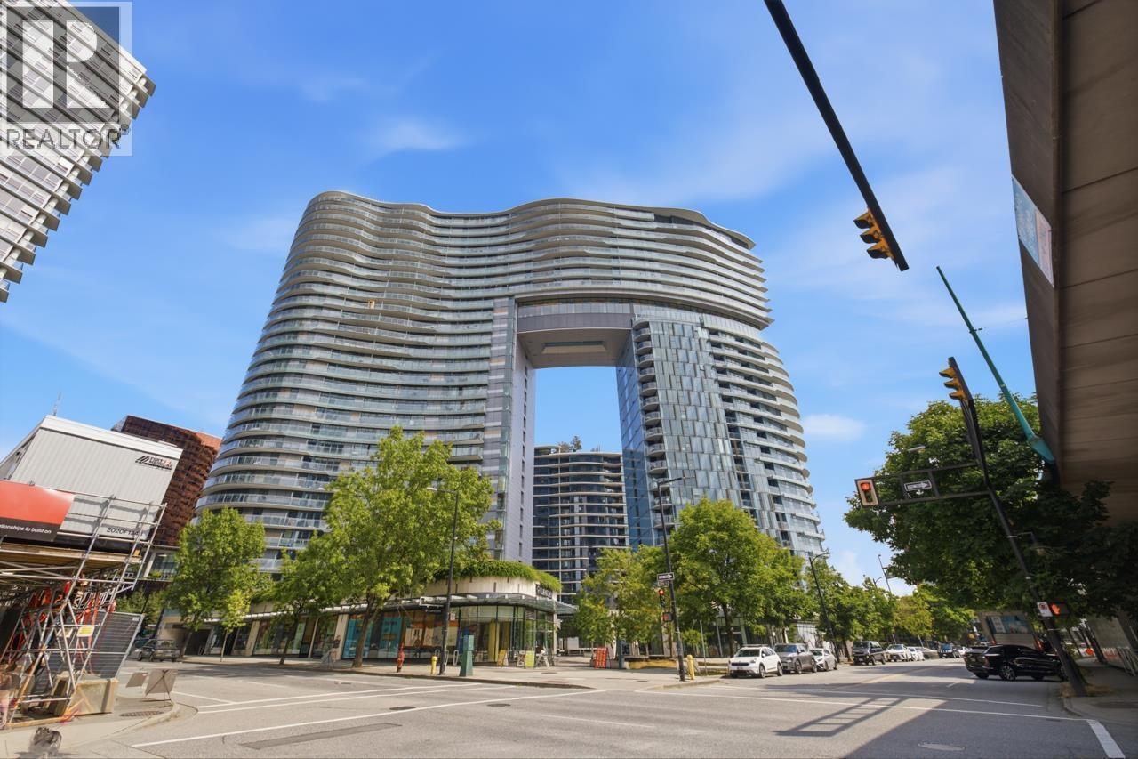 2007 89 Nelson Street, Vancouver