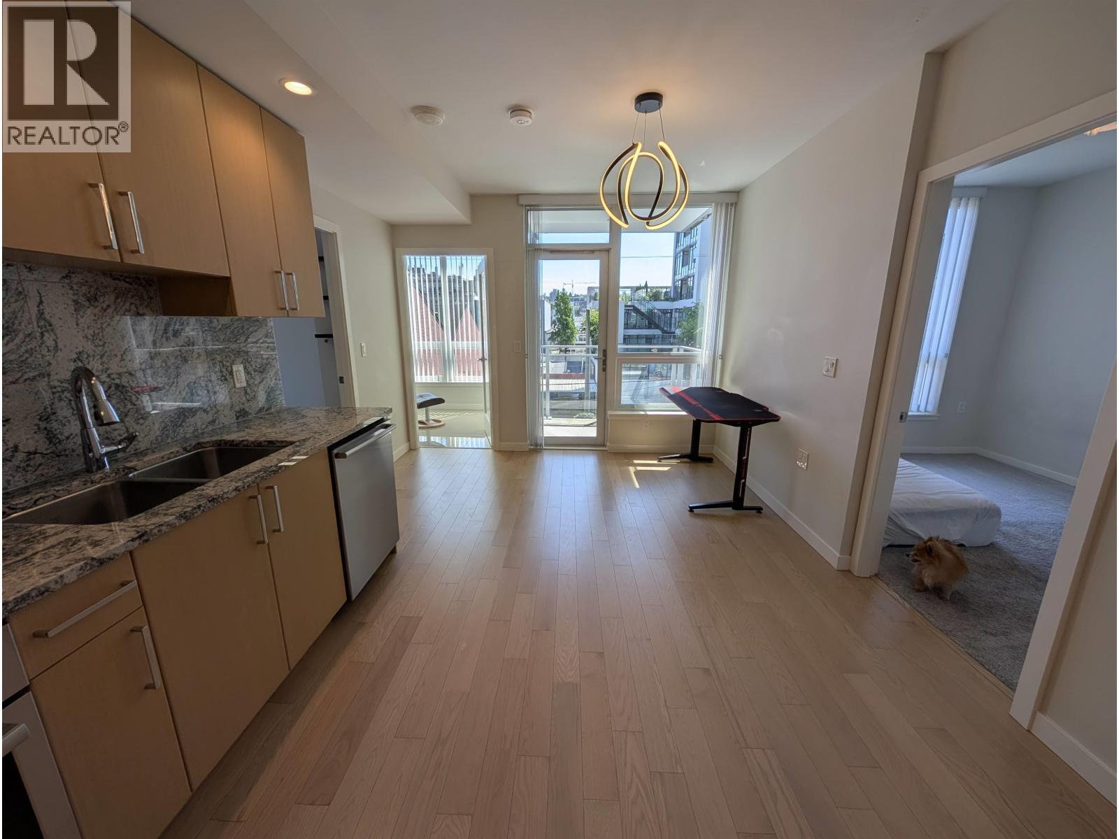 411 1708 Ontario Street, Vancouver
