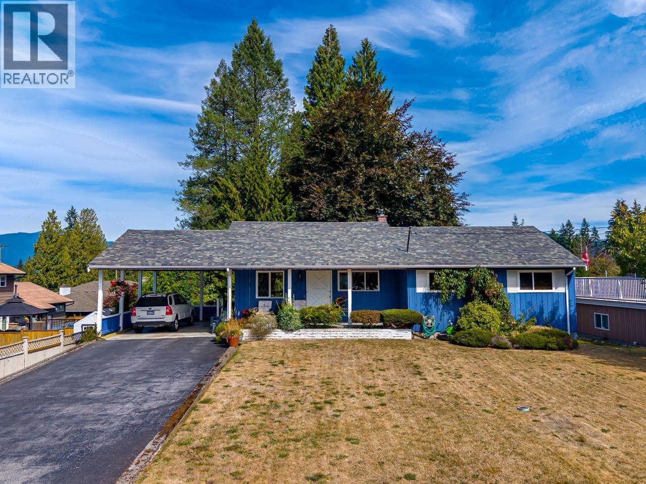 1721 Bowman Avenue, Coquitlam