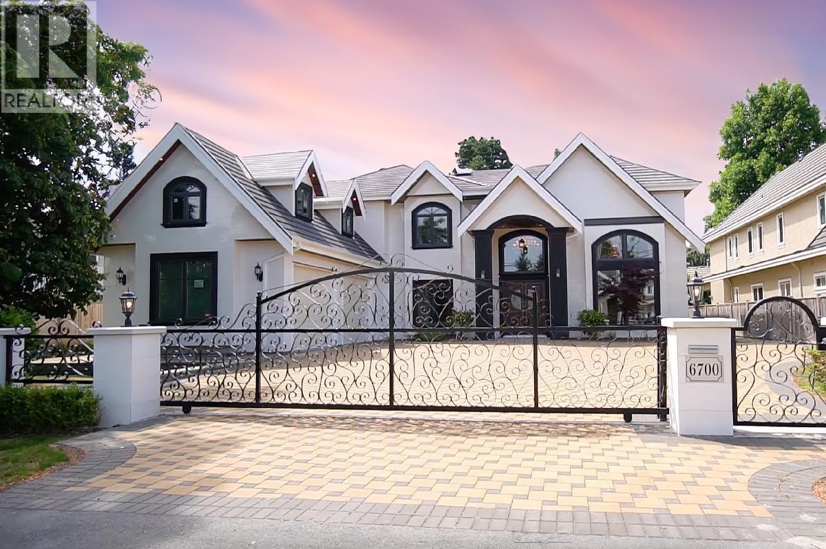 6700 Maple Road, Richmond