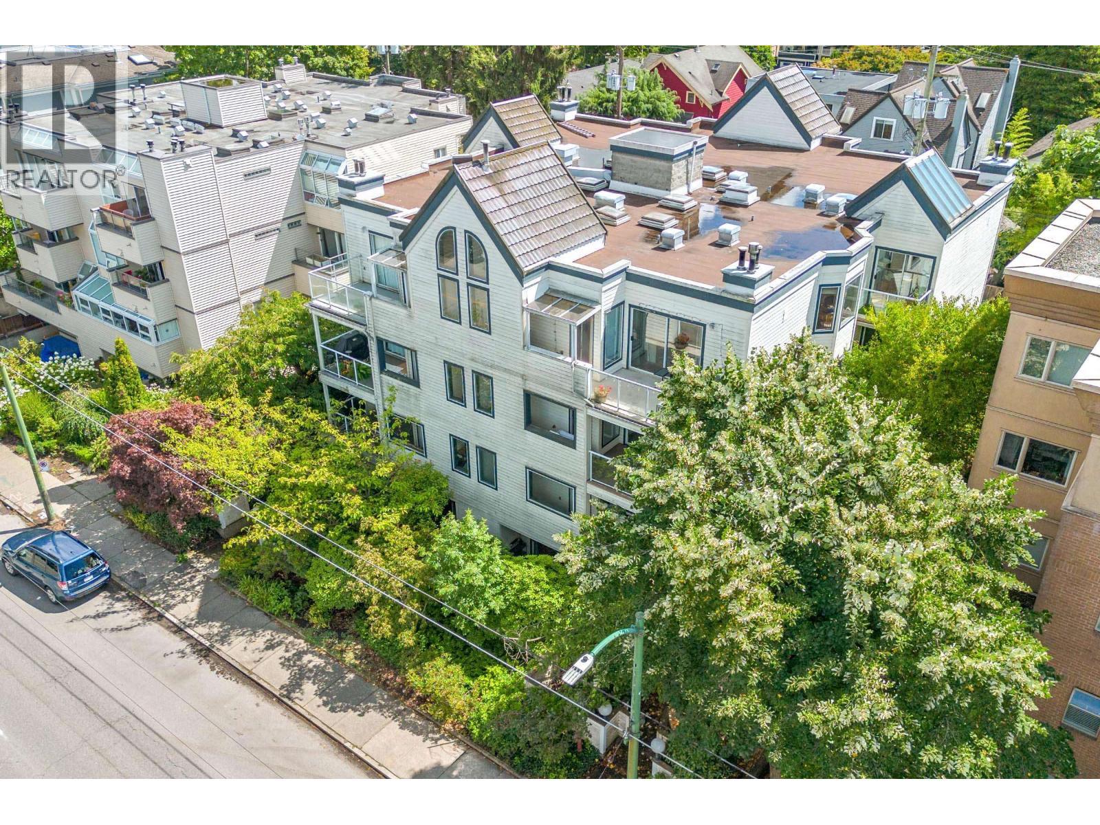 101 3270 W 4TH Avenue, Vancouver