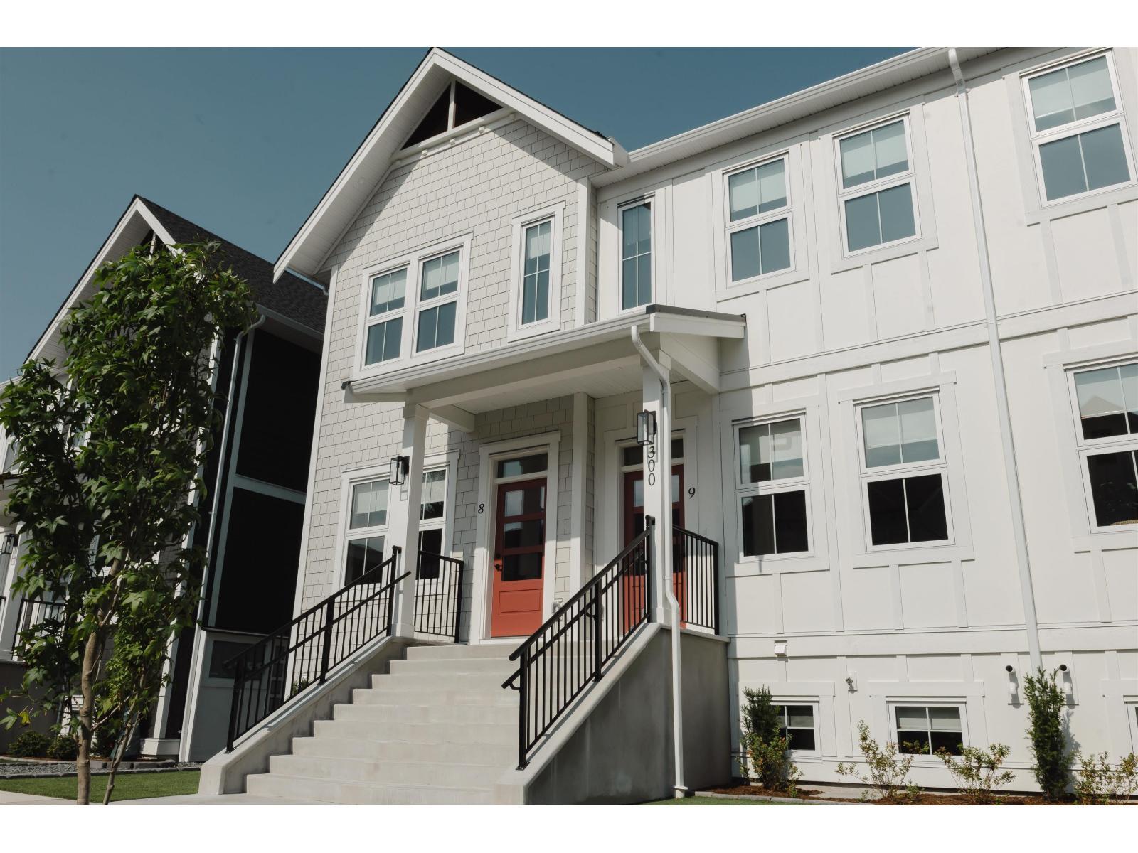 8 7300 Copperwood Street, Chilliwack