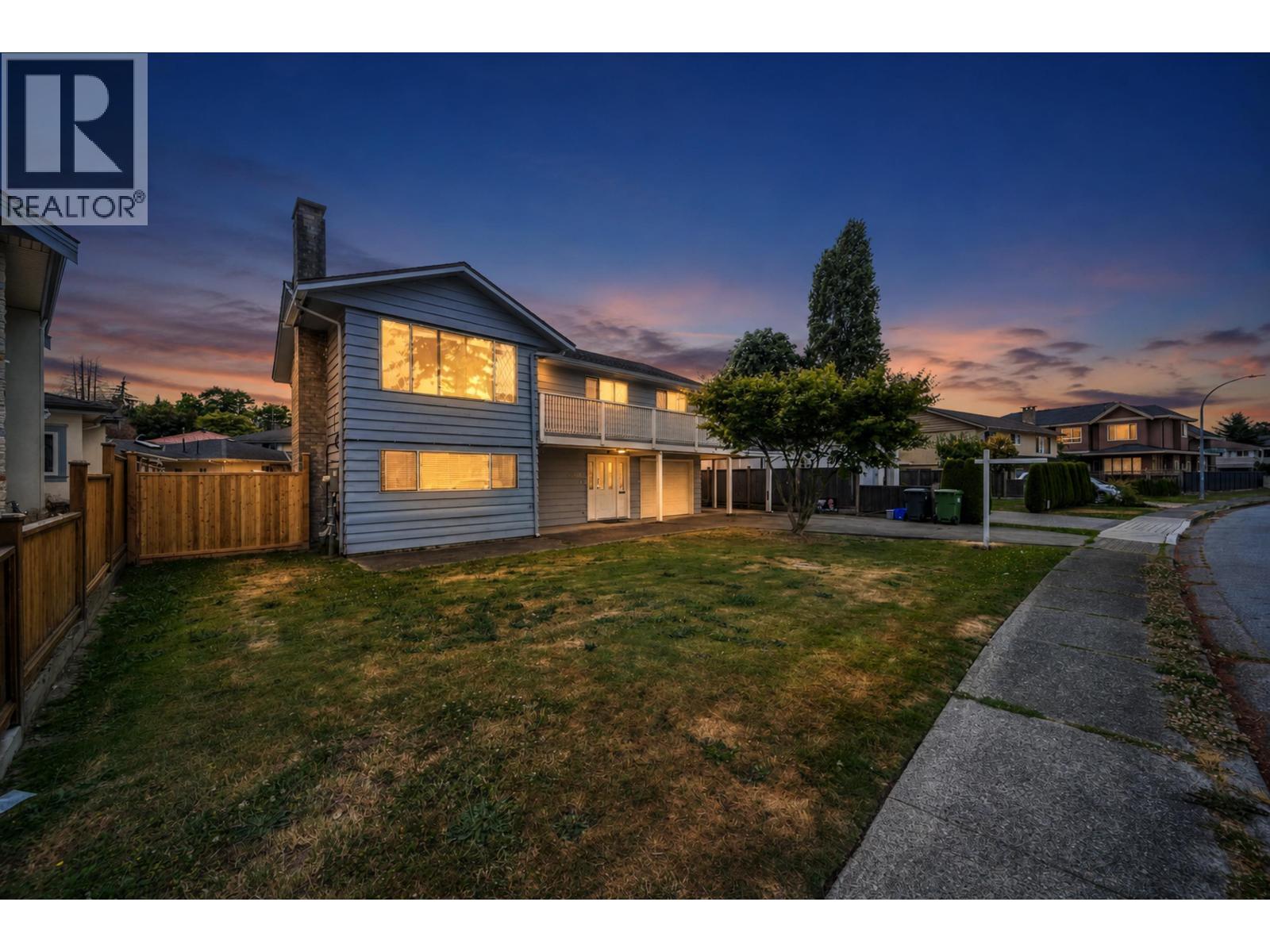 6439 Azure Road, Richmond
