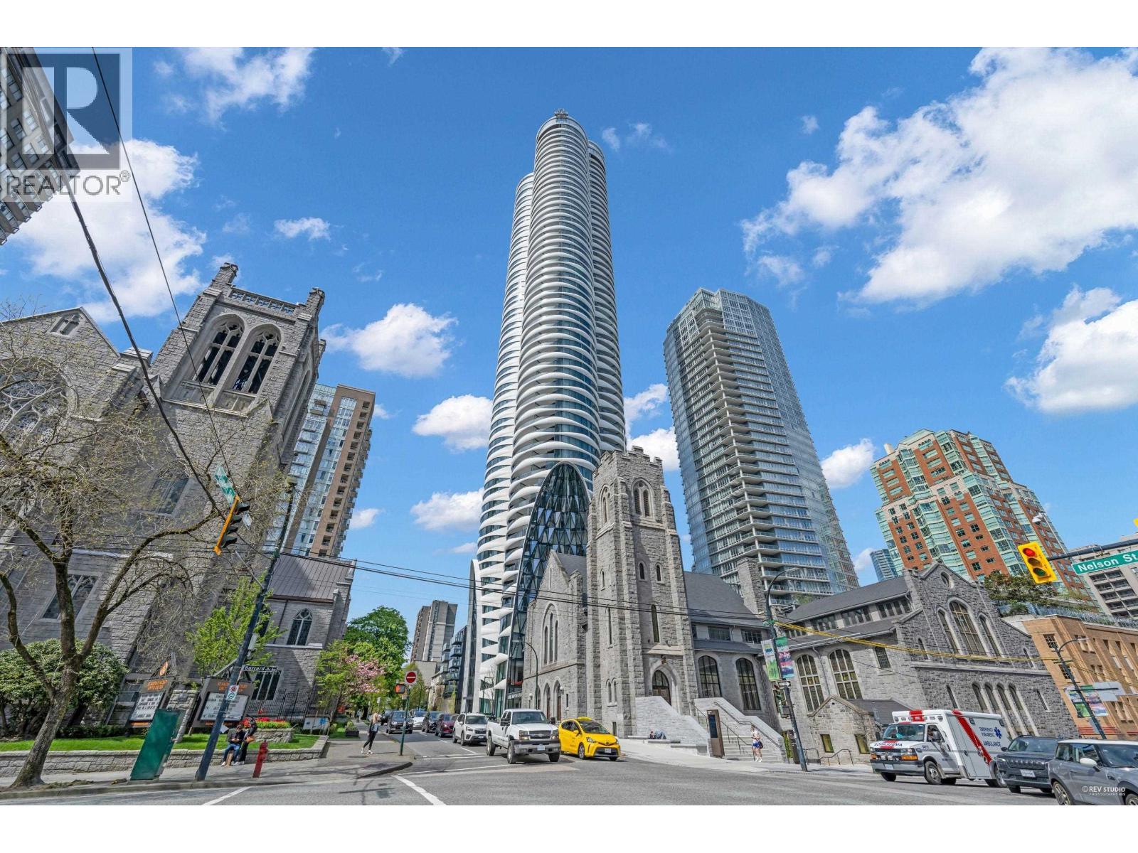2207 1033 Nelson Street, Vancouver