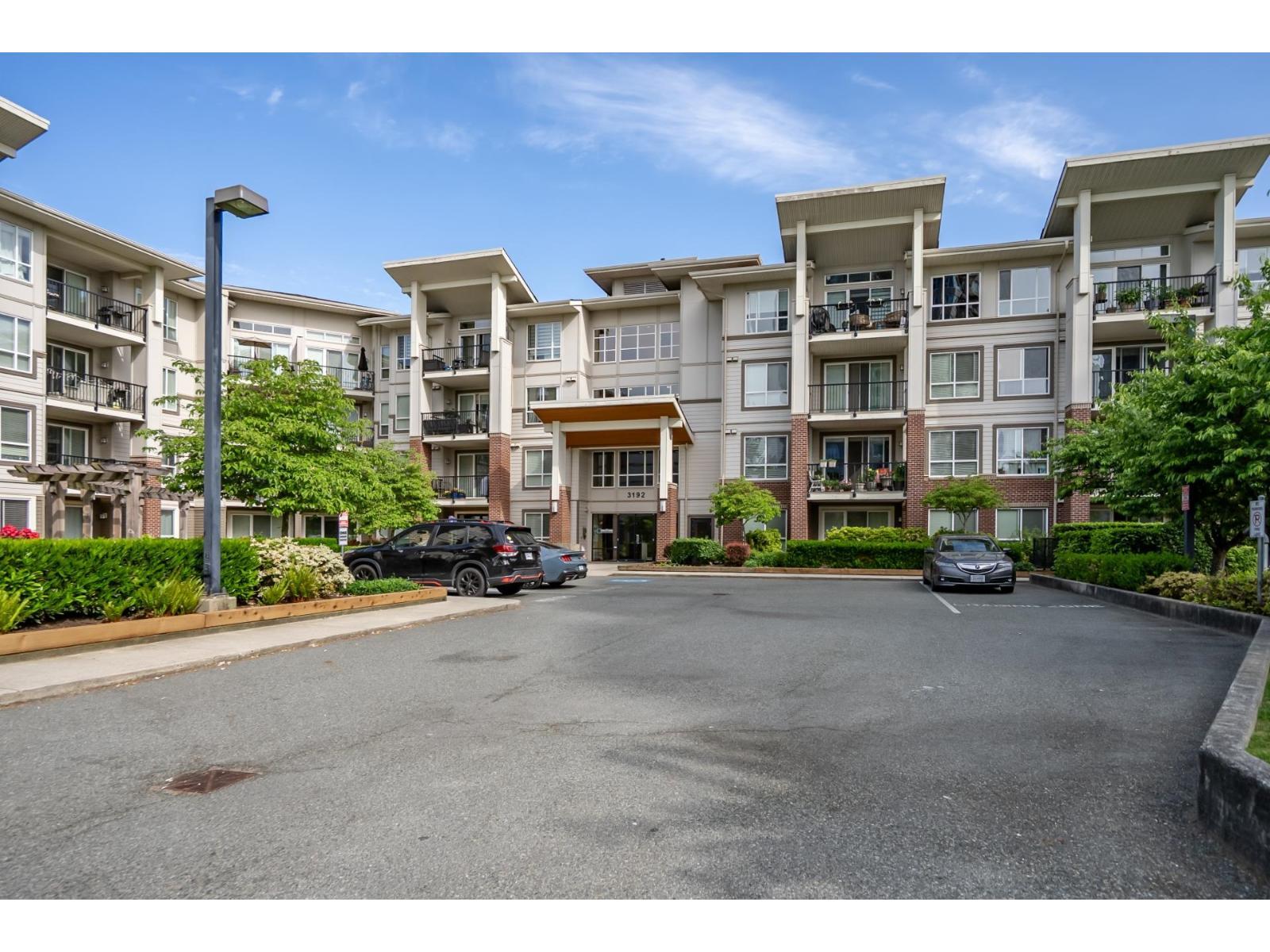 303 3192 Gladwin Road, Abbotsford