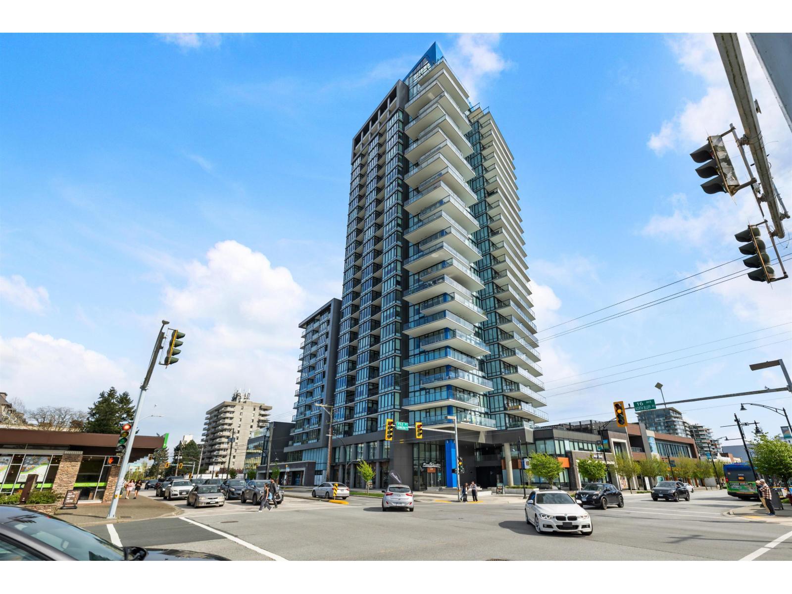 307 1588 Johnston Road, White Rock