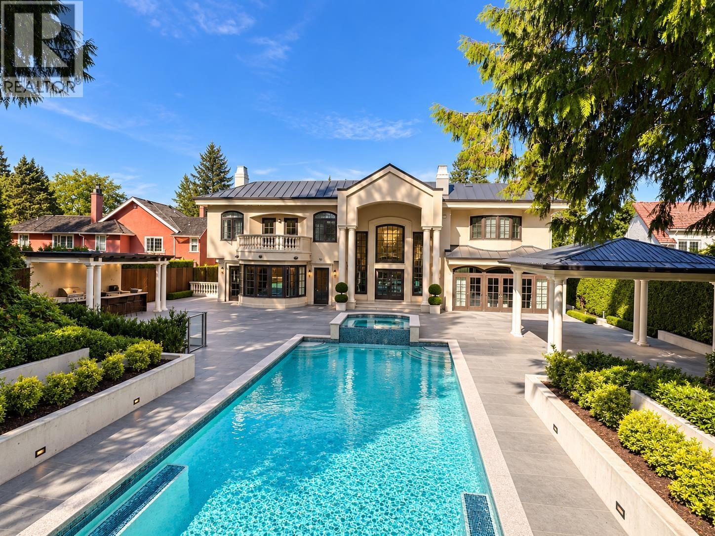 4728 Drummond Drive, Vancouver