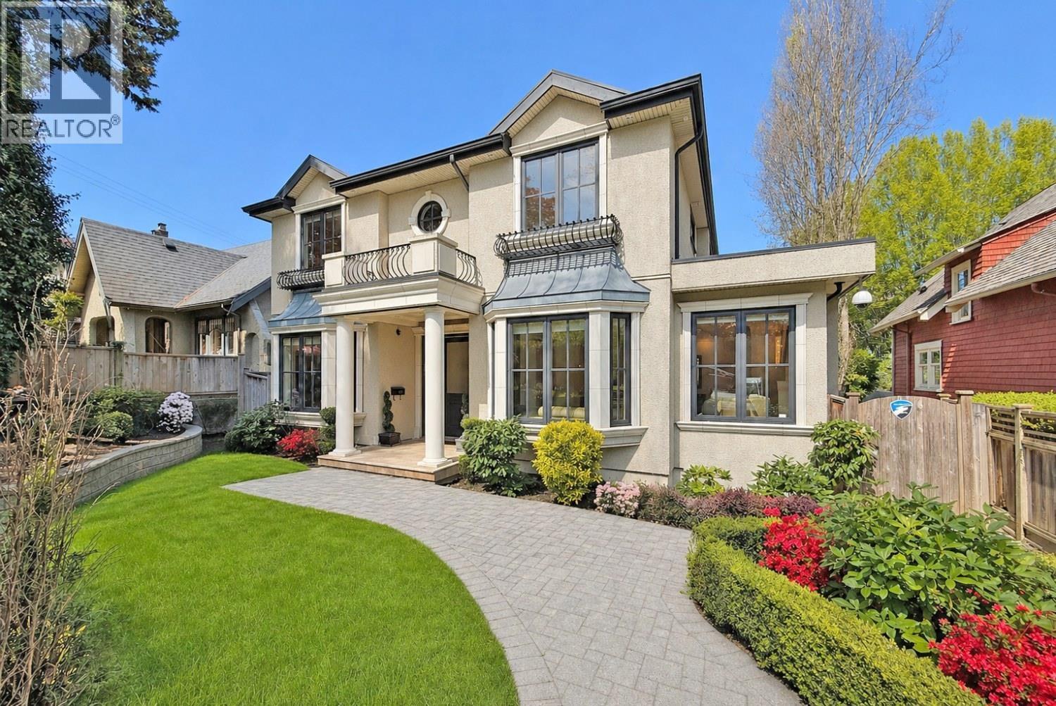 3749 W 11TH Avenue, Vancouver