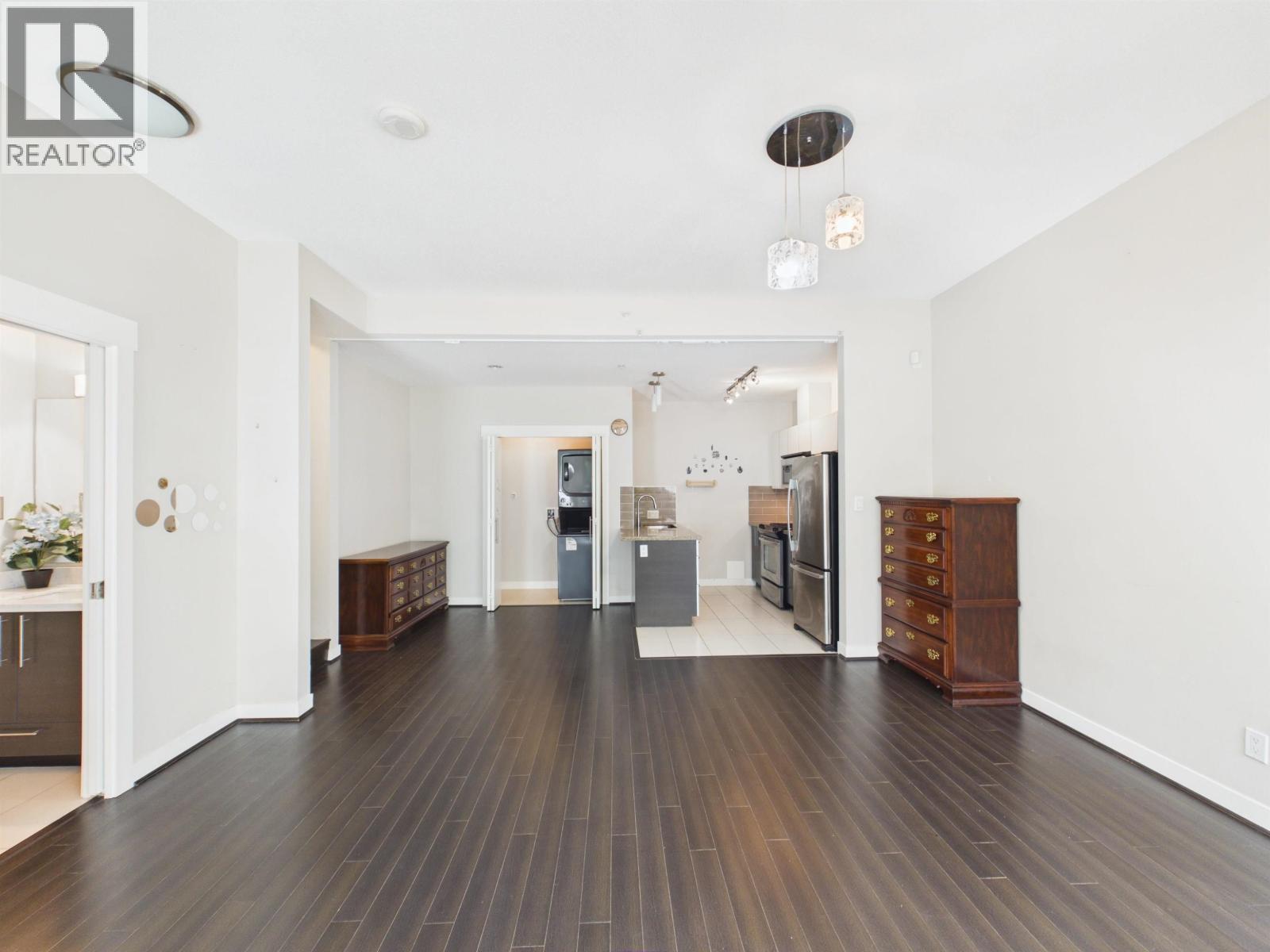 3 6733 Buswell Street, Richmond