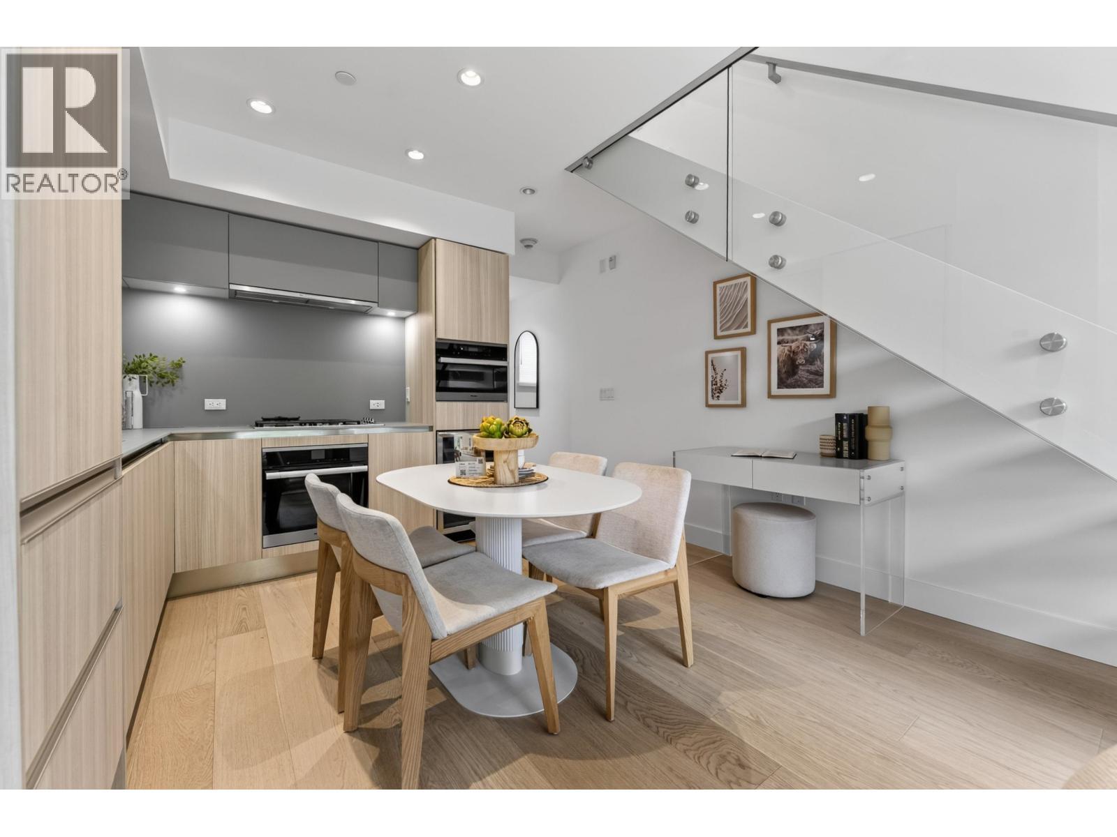150 W Woodstock Avenue, Vancouver