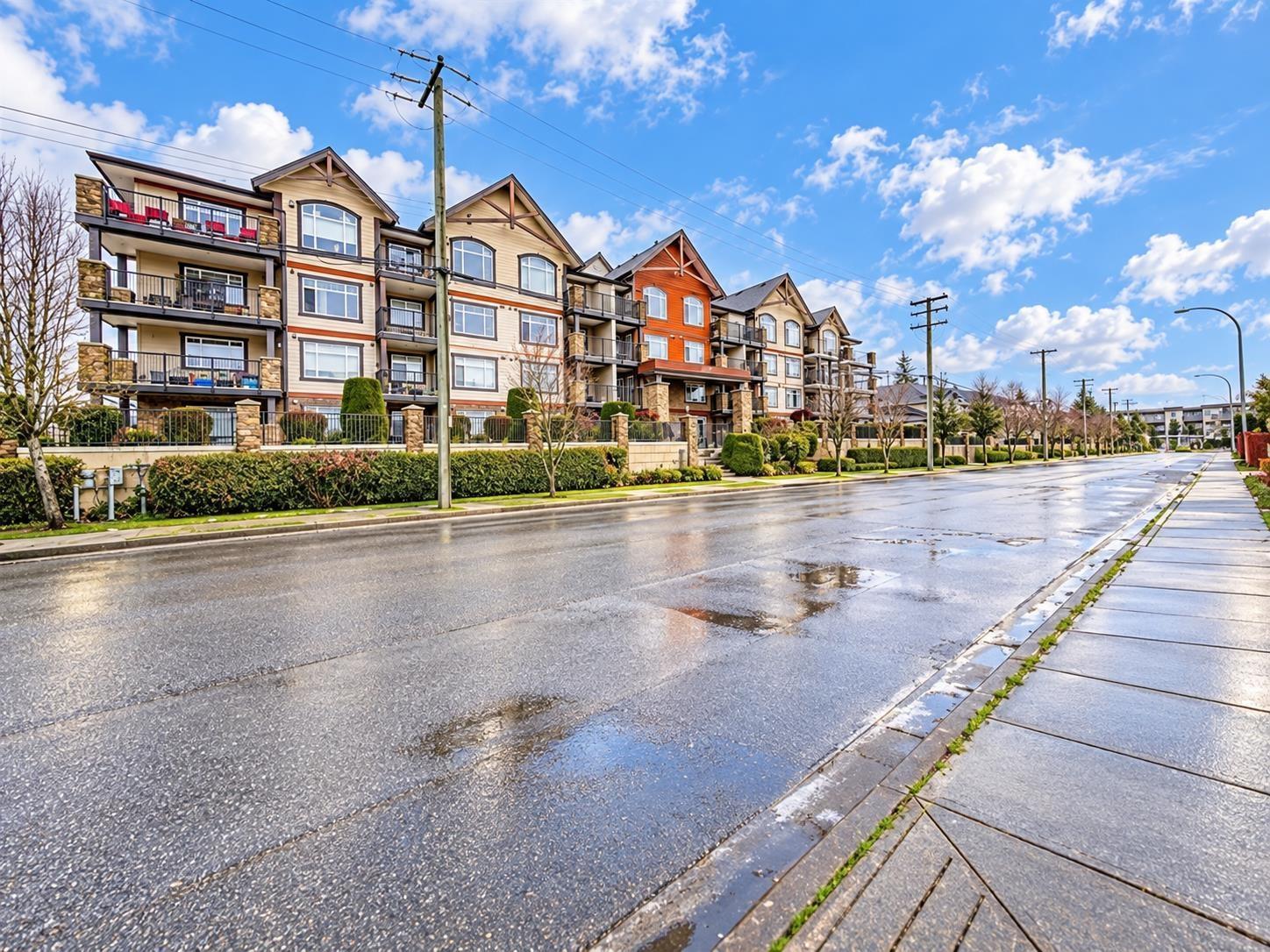 409 19939 55A Avenue, Langley