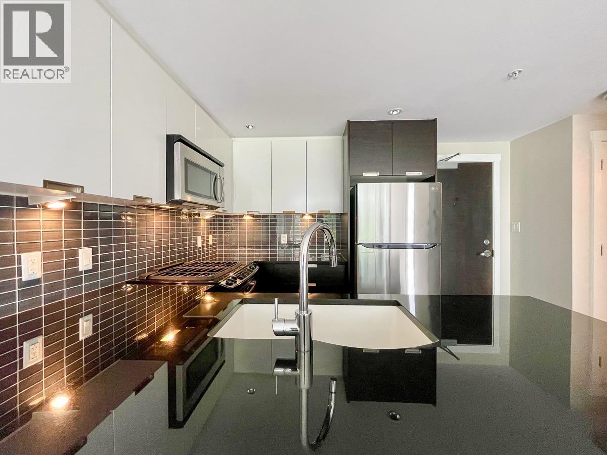 602 2968 Glen Drive, Coquitlam