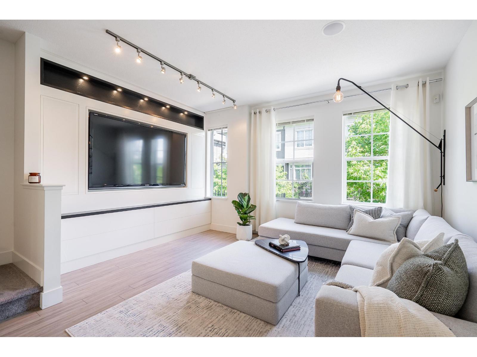 39 3399 151 Street, Surrey