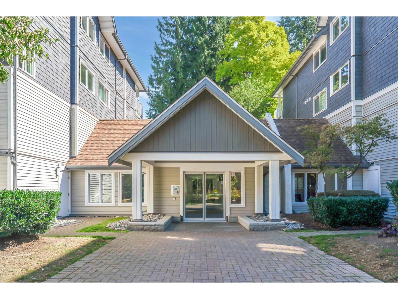 206 9668 148 Street, Surrey