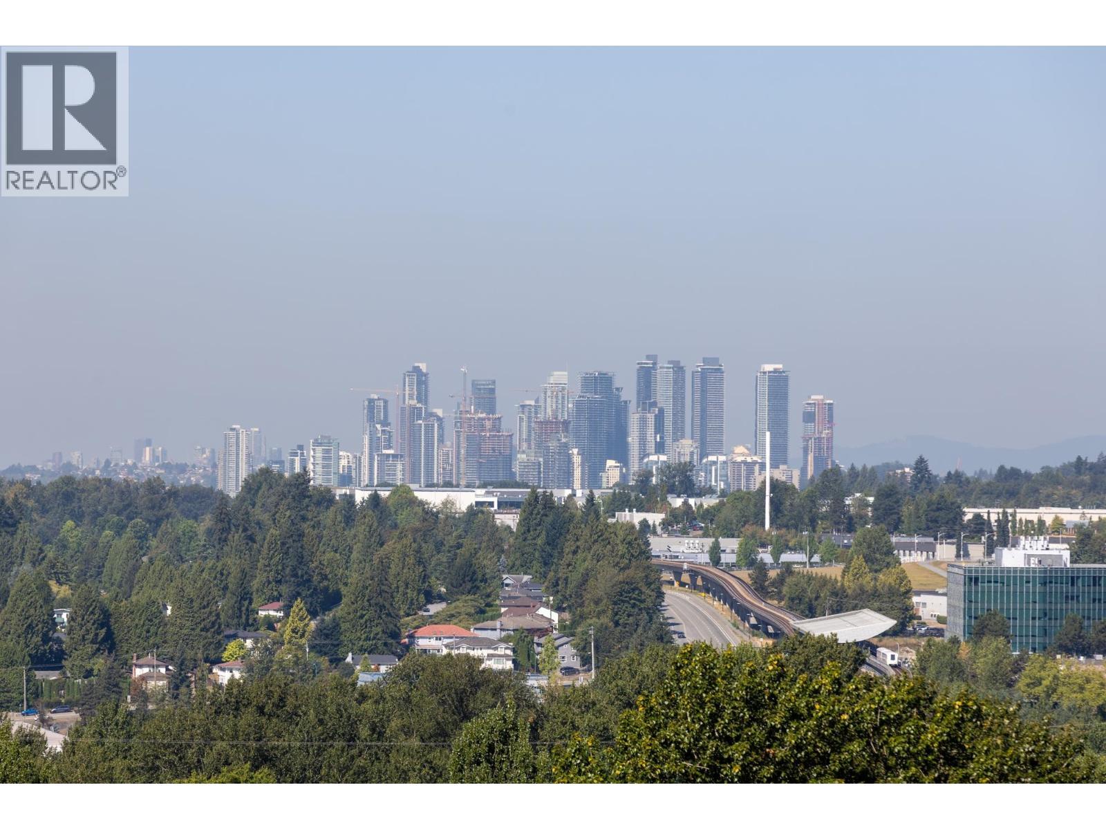1906 3771 Bartlett Court, Burnaby