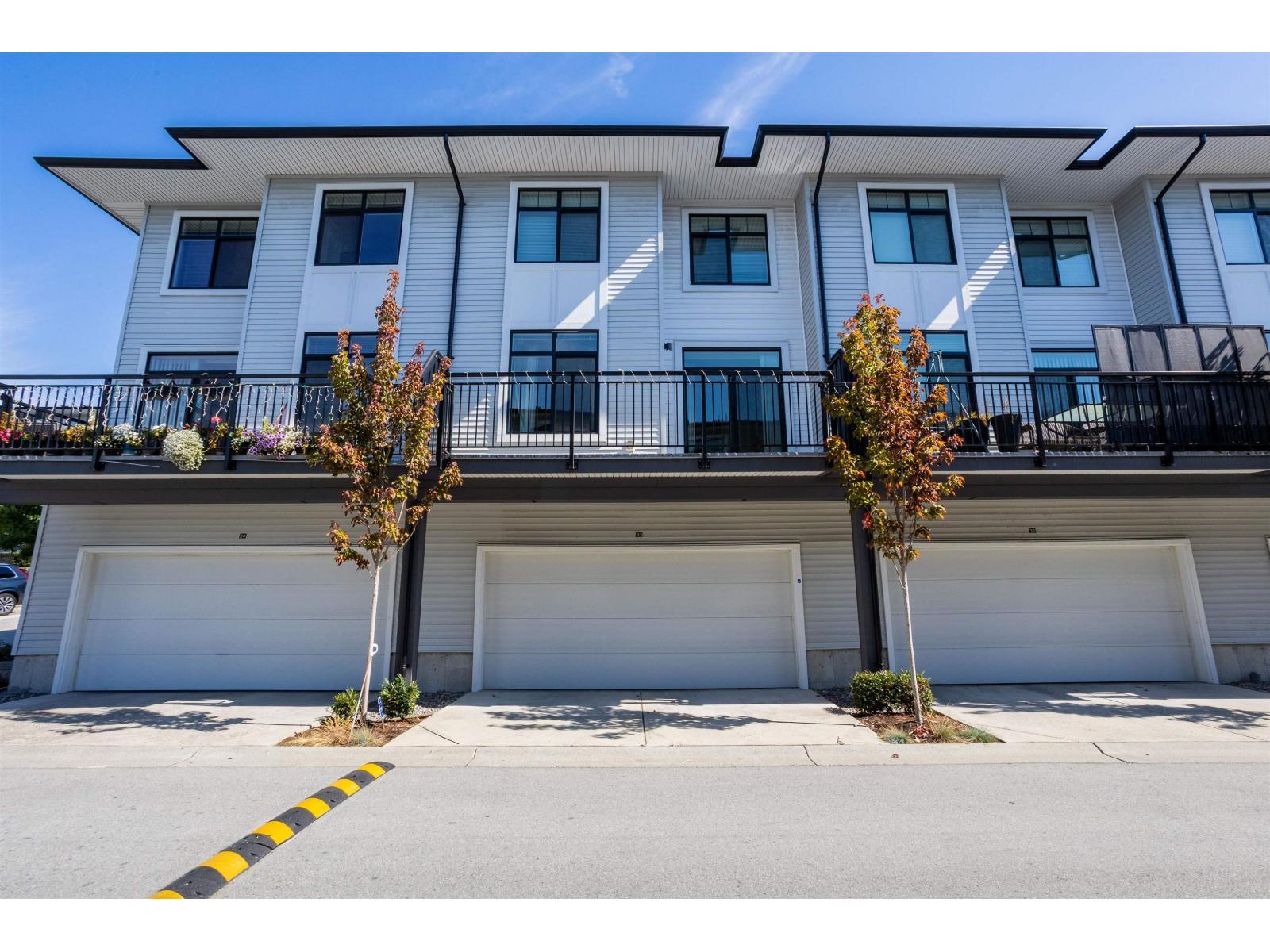33 15235 Sitka Drive, Surrey