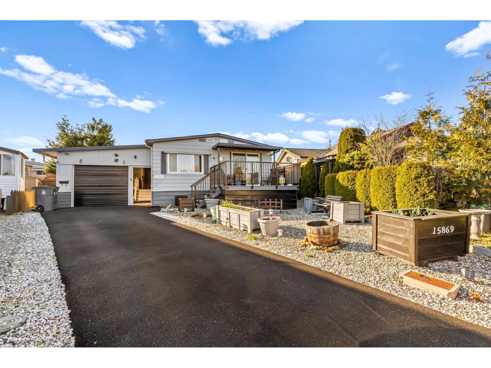 15869 Yorkshire Place, Surrey