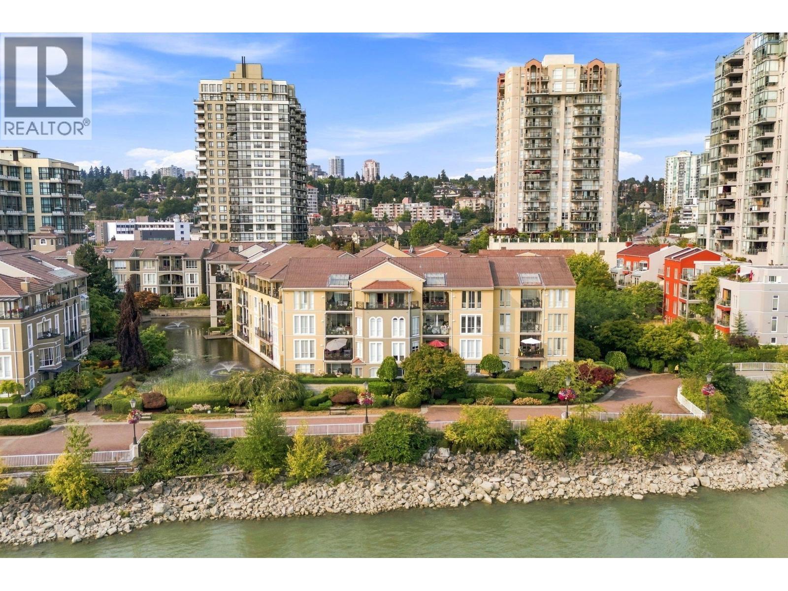 411 3 Renaissance Square, New Westminster