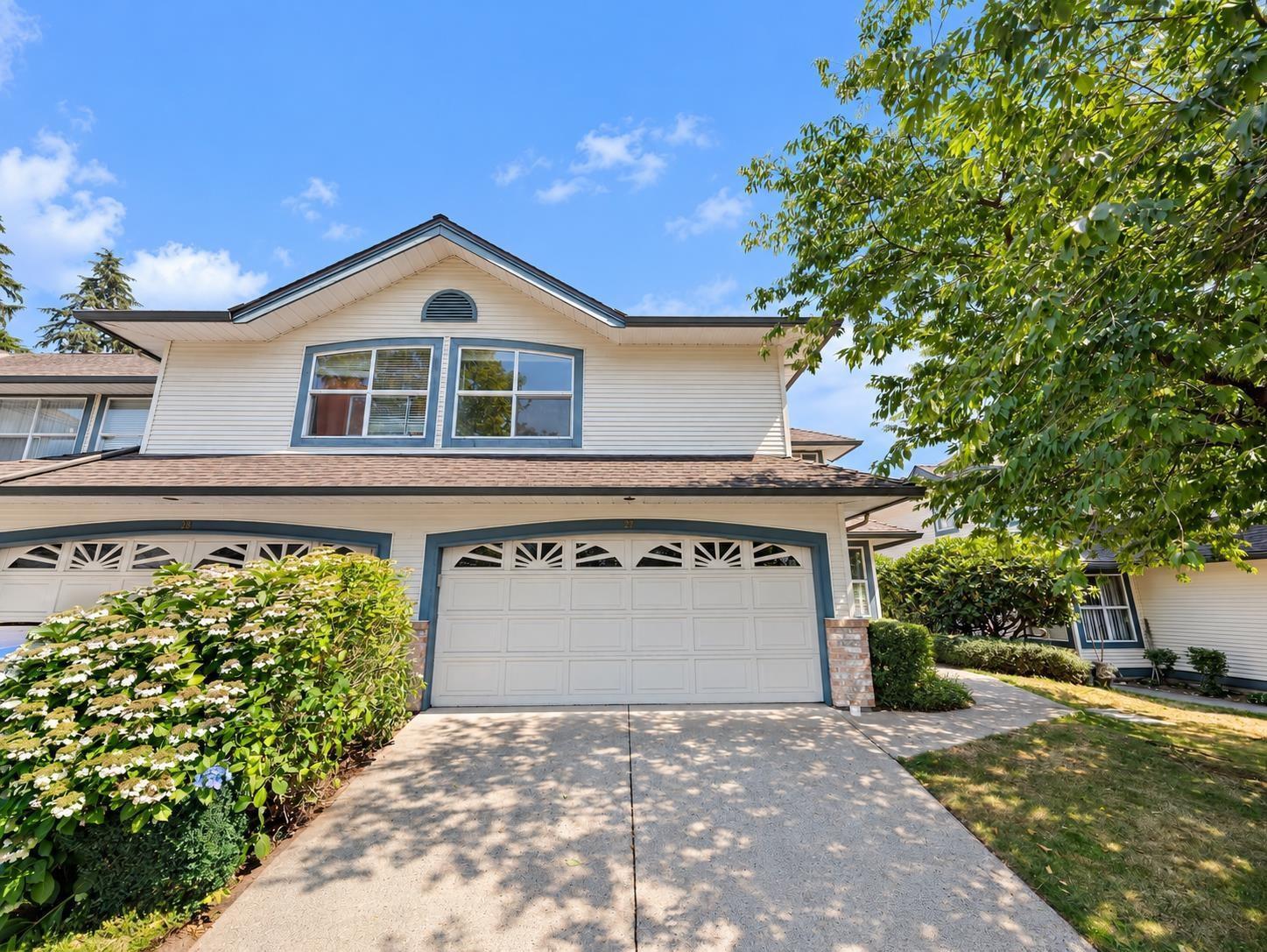 27 7330 122 Street, Surrey