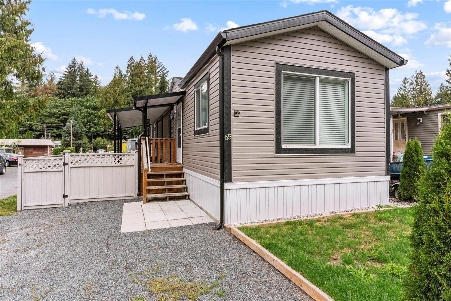 65 3942 Columbia Valley Road, Cultus Lake