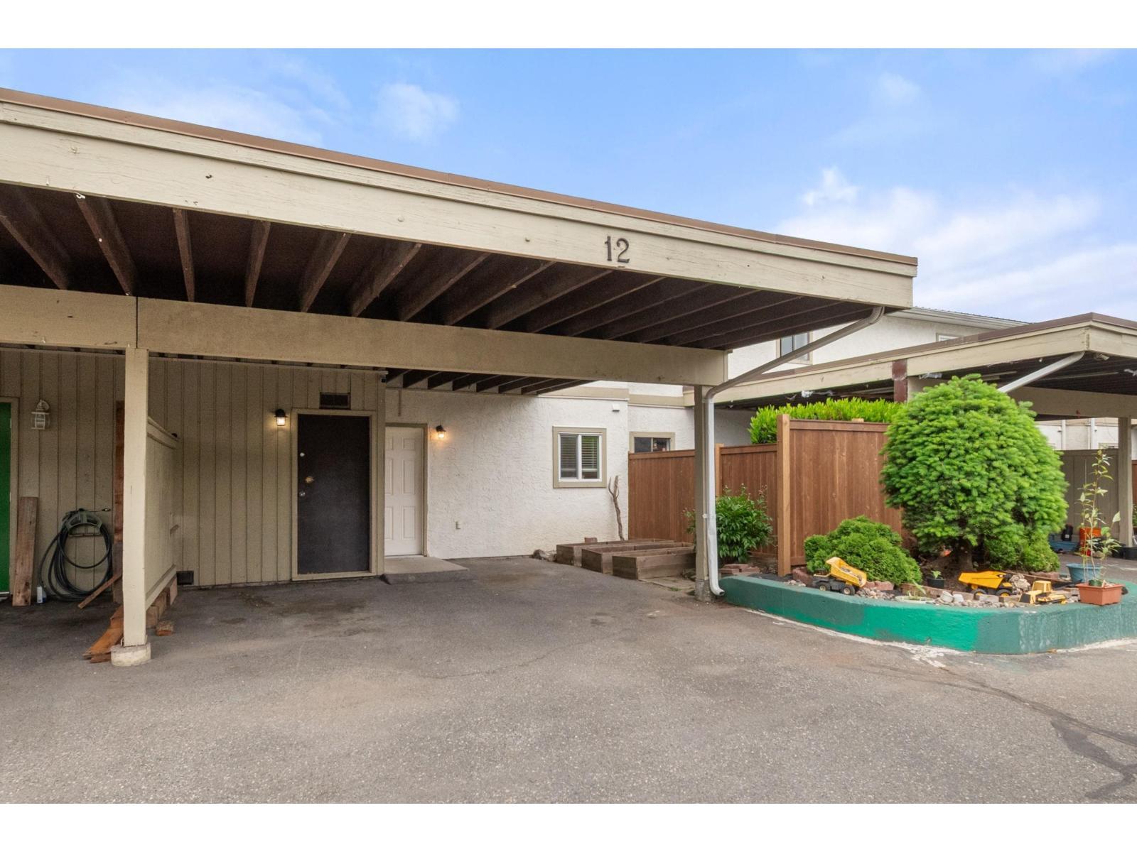 12 9473 Hazel Street, Chilliwack