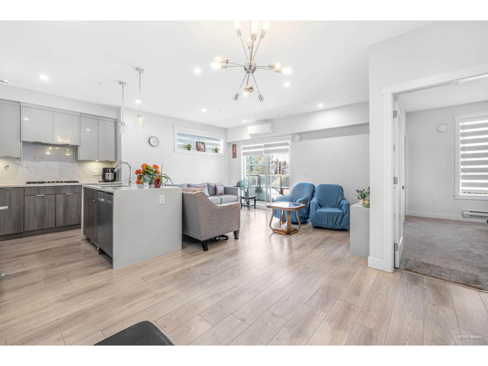 B208 14438 72 Avenue, Surrey