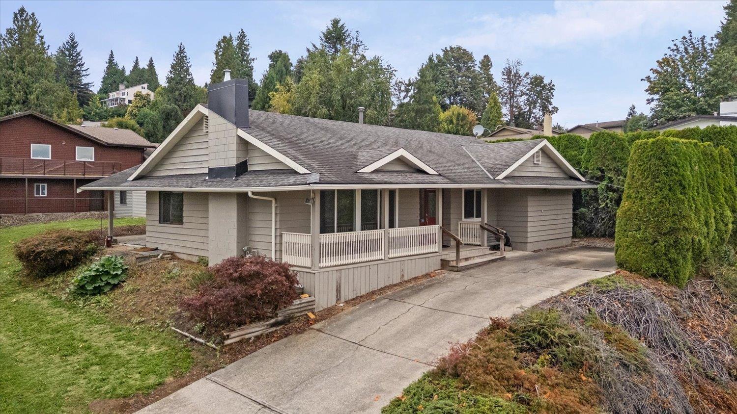 9951 Hillcrest Drive, Chilliwack