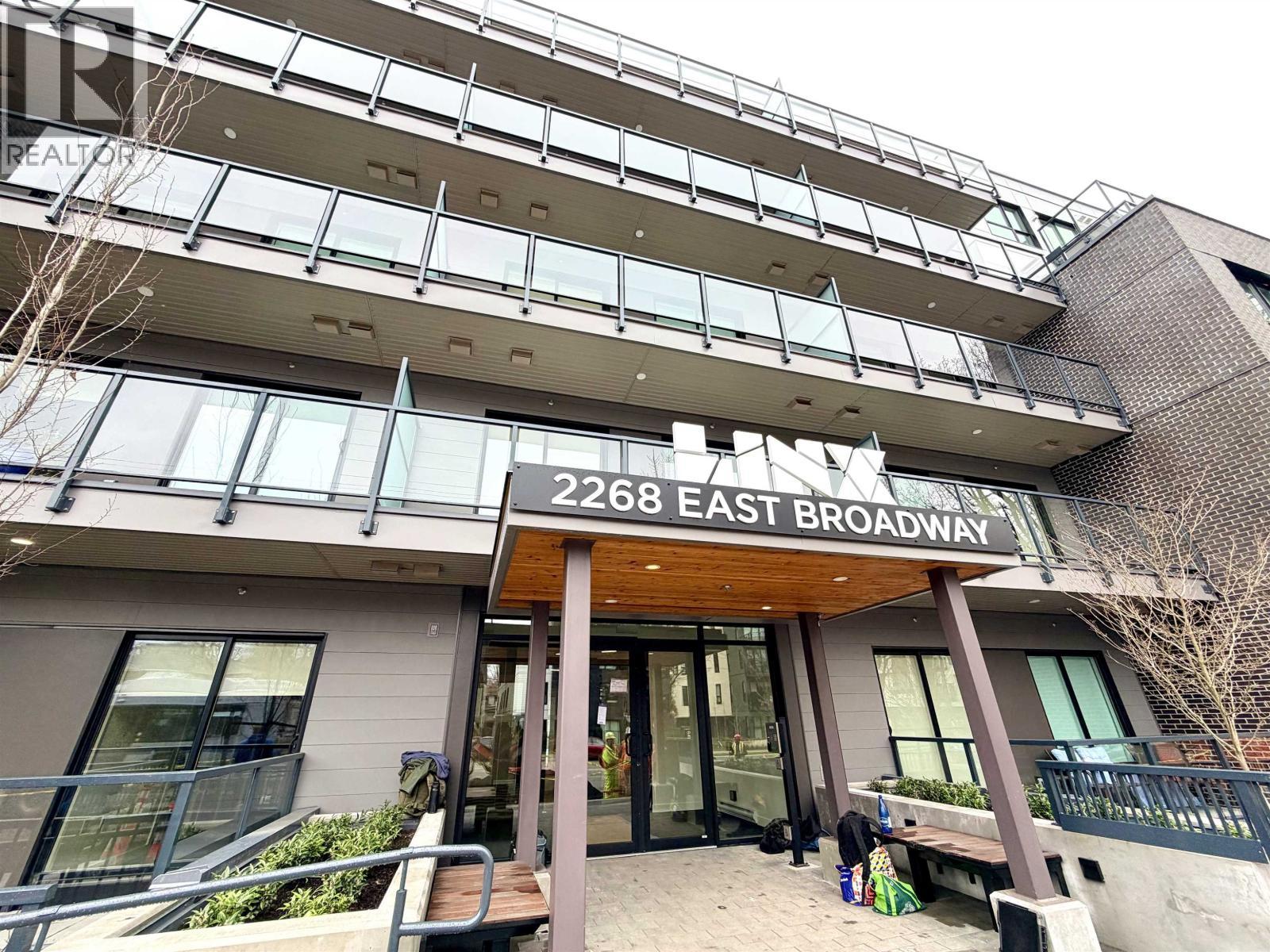 105 2268 E Broadway, Vancouver