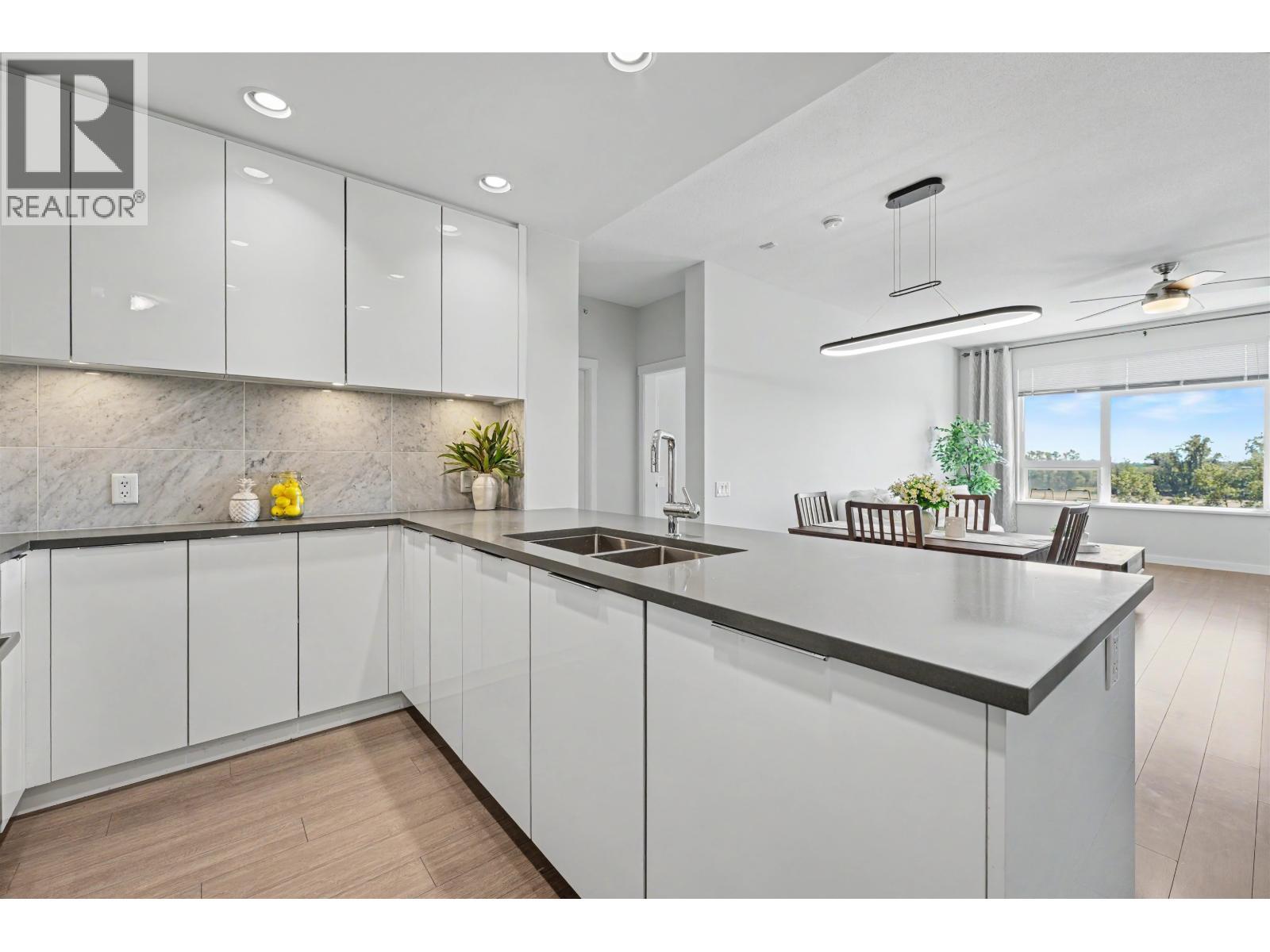 604 3289 Riverwalk Avenue, Vancouver