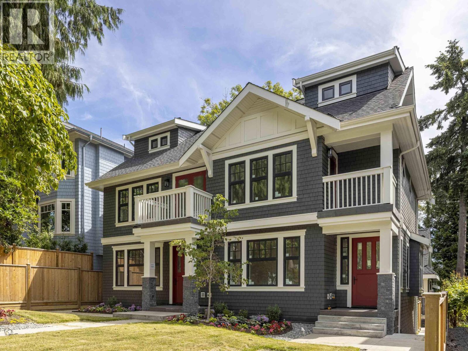 2568 W 2ND Avenue, Vancouver