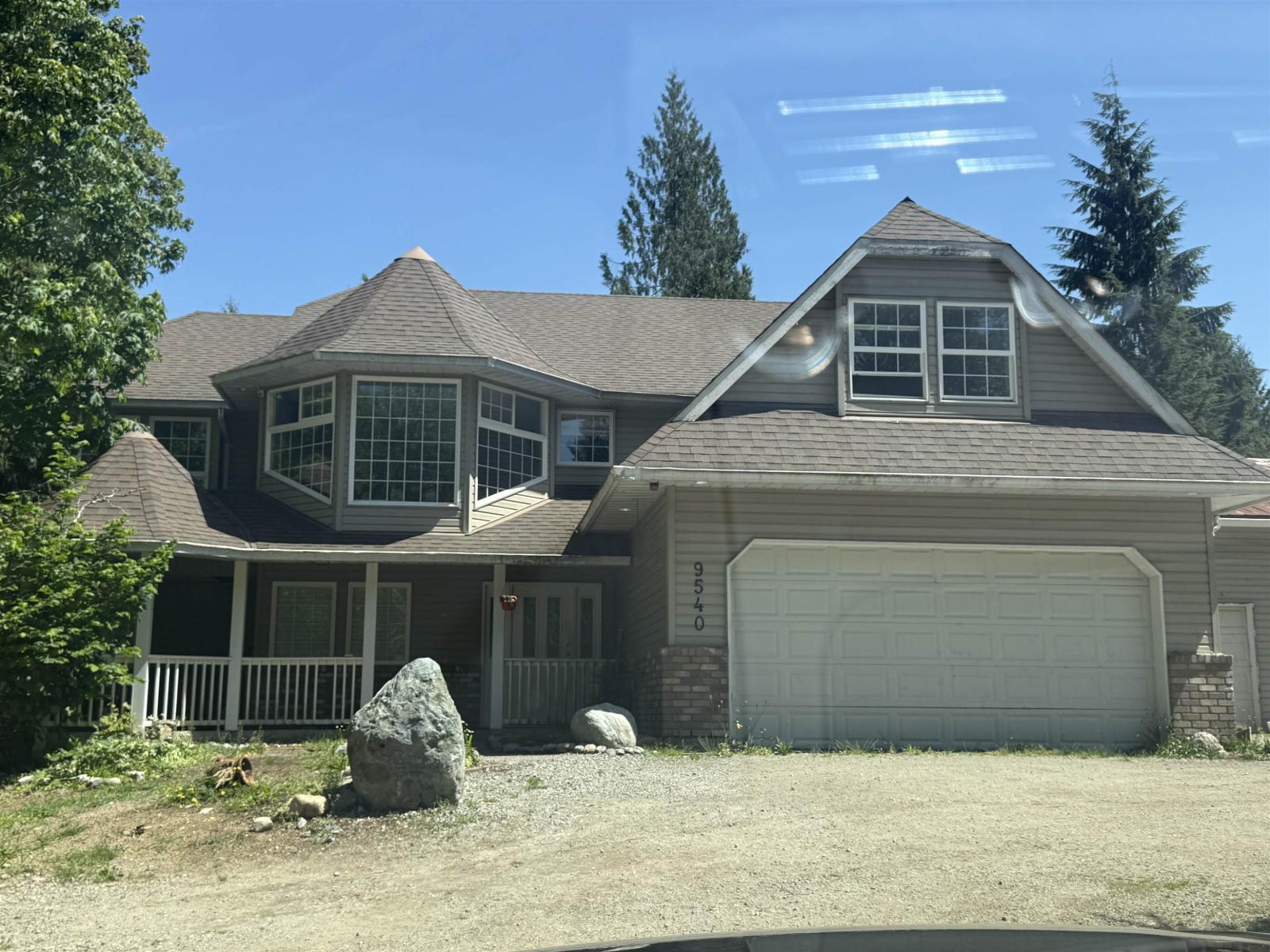 9540 Woodward Street, Mission