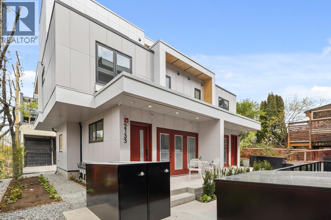 2133 E Pender Street, Vancouver