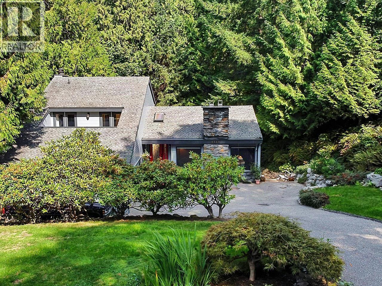 8568 Bedora Place, West Vancouver