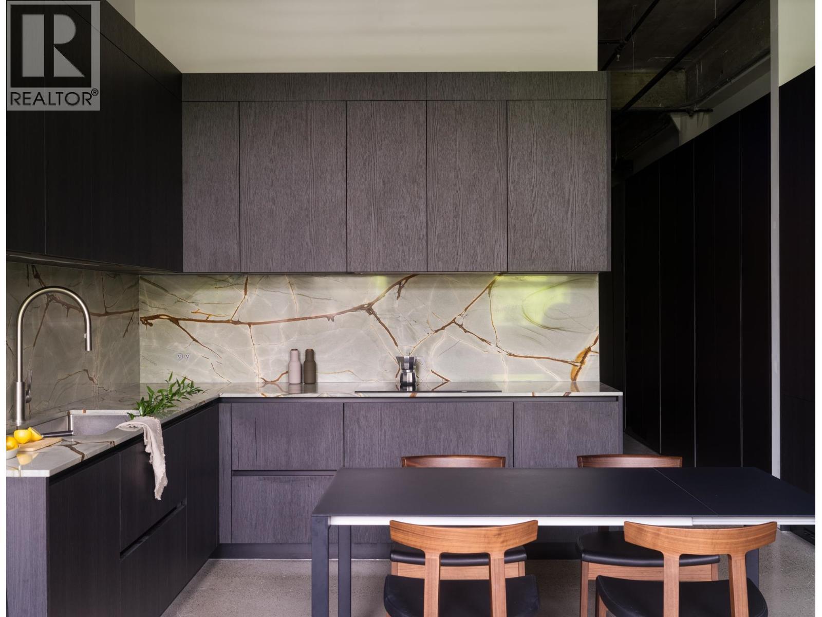 205 546 Beatty Street, Vancouver