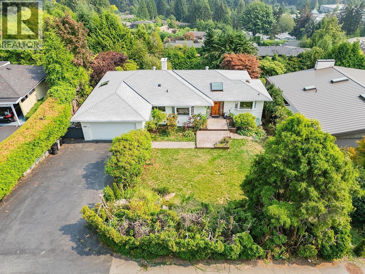 96 Bonnymuir Drive, West Vancouver