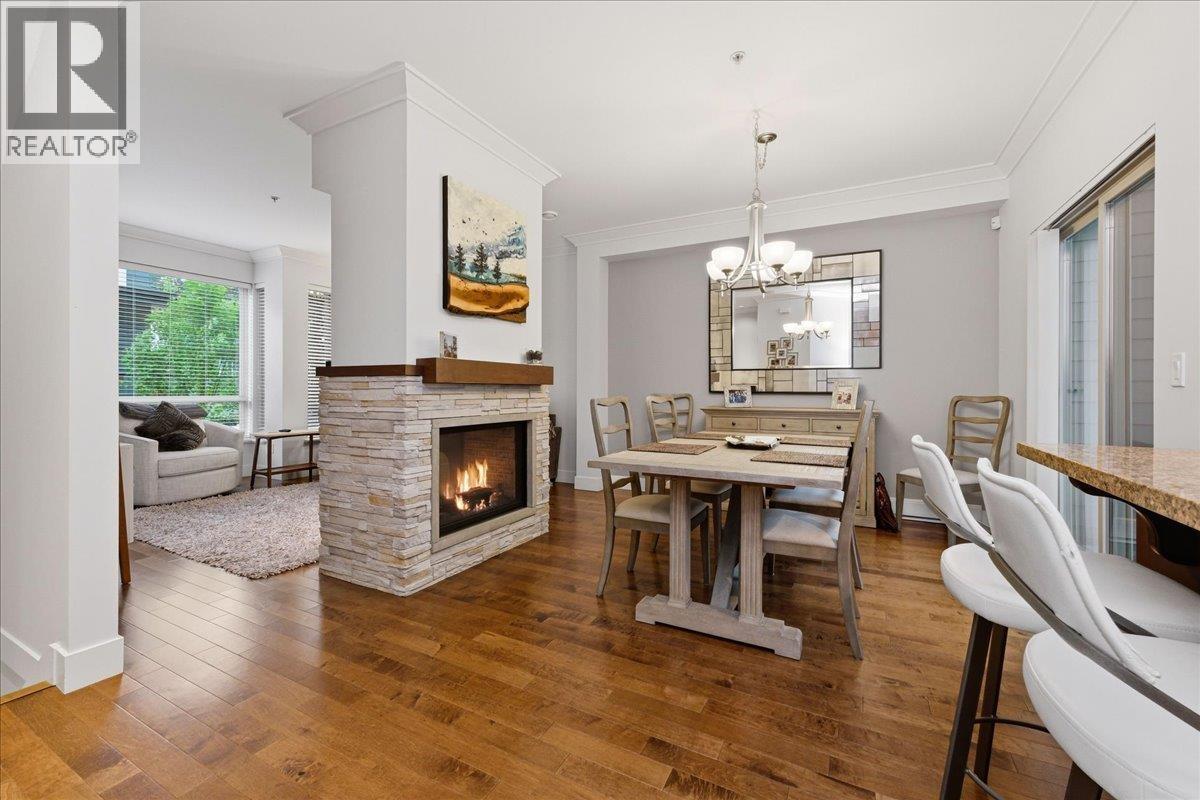 24 897 Premier Street, North Vancouver