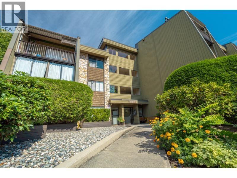 225 9101 Horne Street, Burnaby