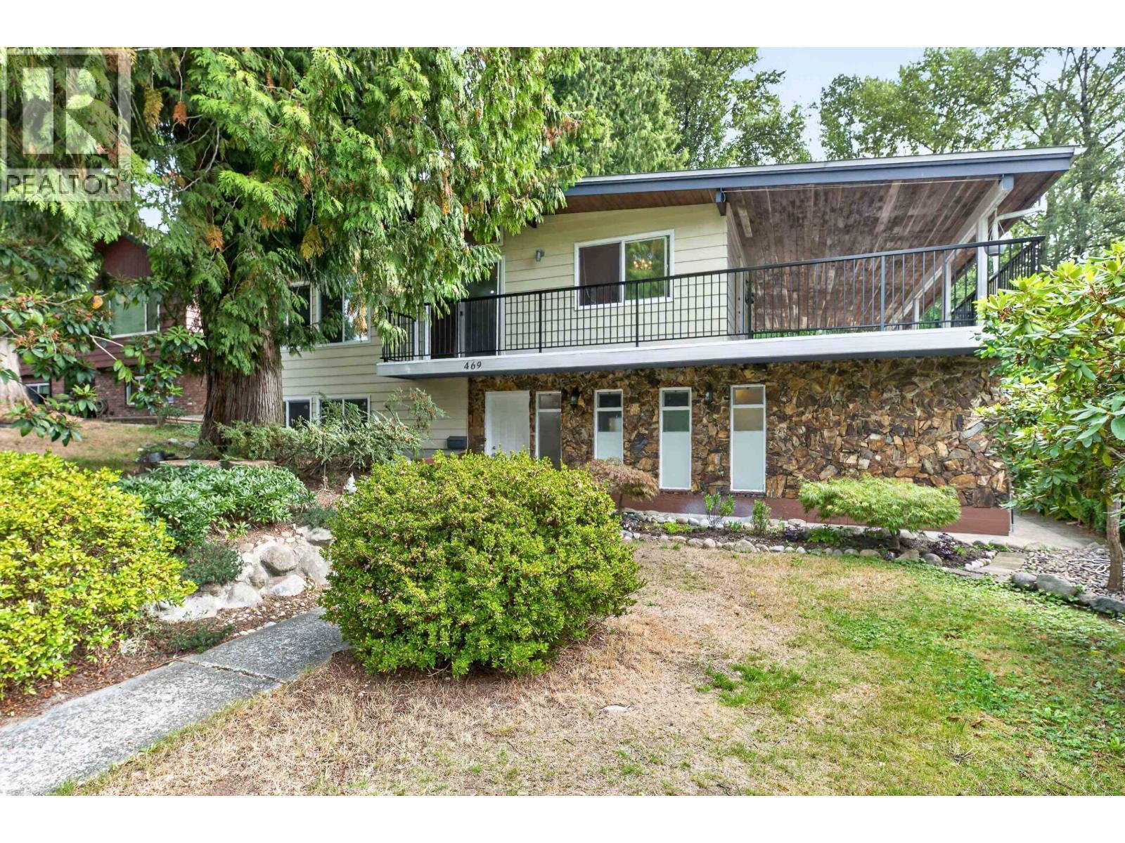 469 Laurentian Crescent, Coquitlam