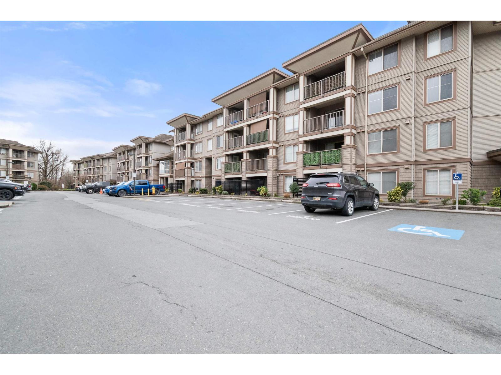 209 45567 Yale Road, Chilliwack