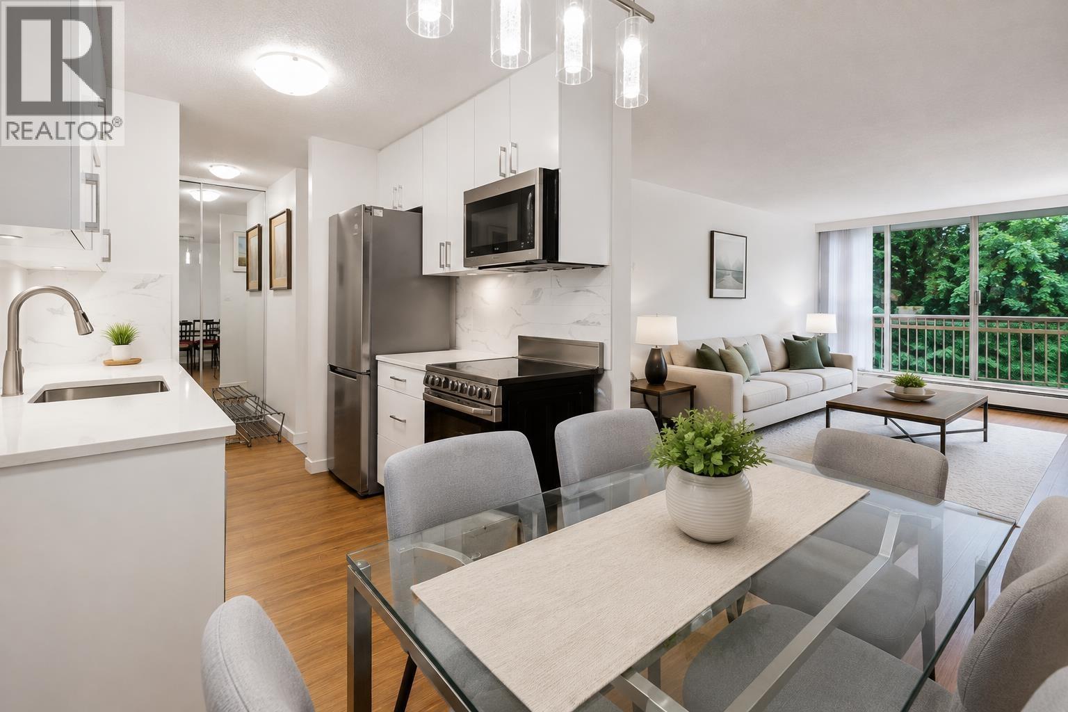 519 2012 Fullerton Avenue, North Vancouver