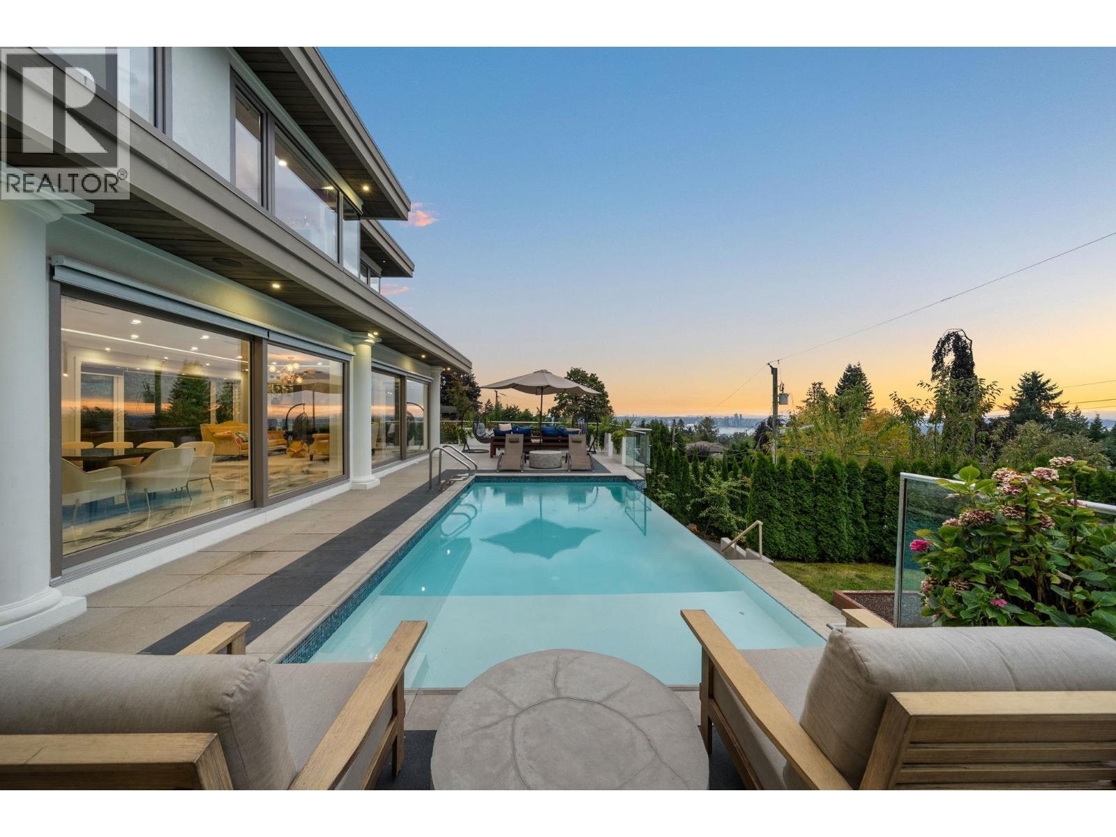 3980 Norwood Avenue, North Vancouver