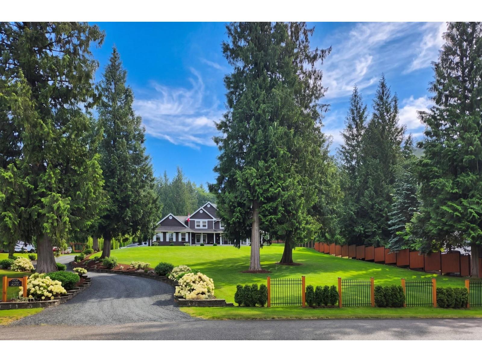 41932 Maple Lane, Yarrow