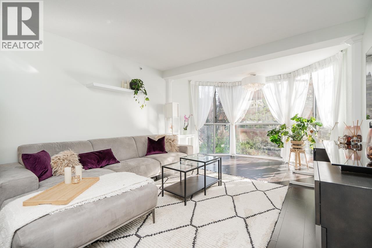 403 811 Helmcken Street, Vancouver