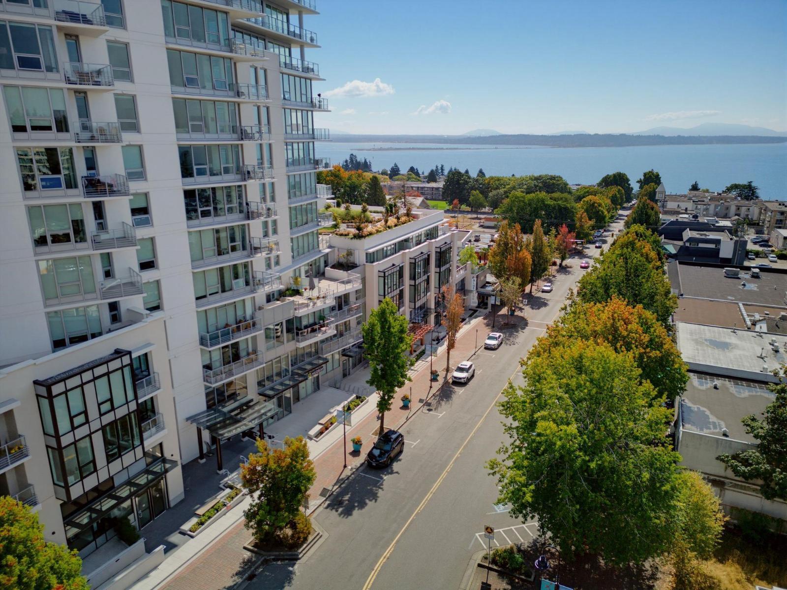 212 1342 Johnston Road, White Rock