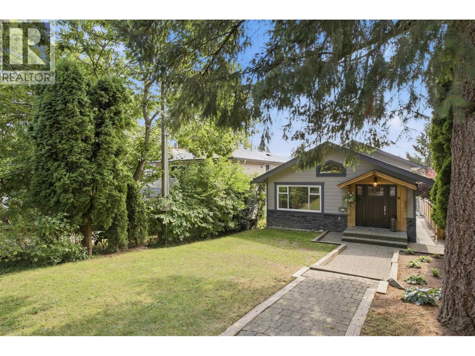 1153 Wellington Drive, North Vancouver