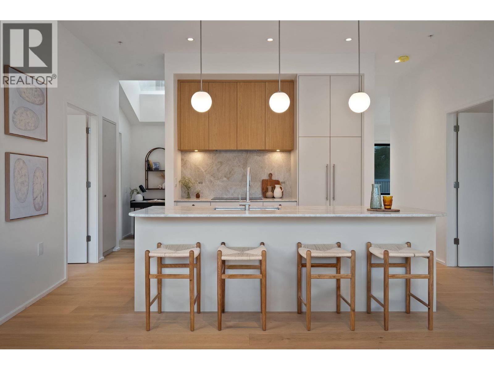 166 E 38TH Avenue, Vancouver