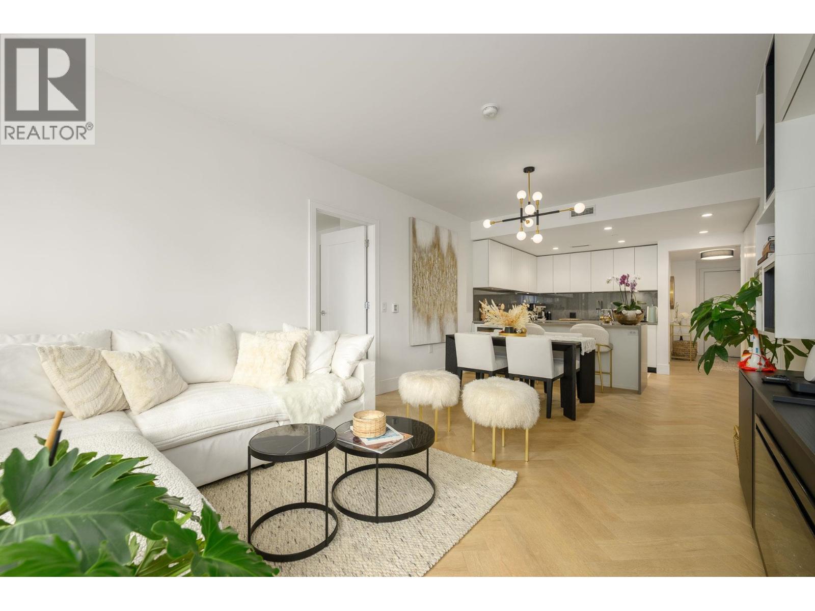204 4675 Cambie Street, Vancouver